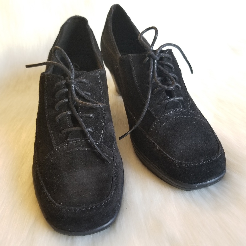 CLARKS | Bendables Black Ankle Booties
